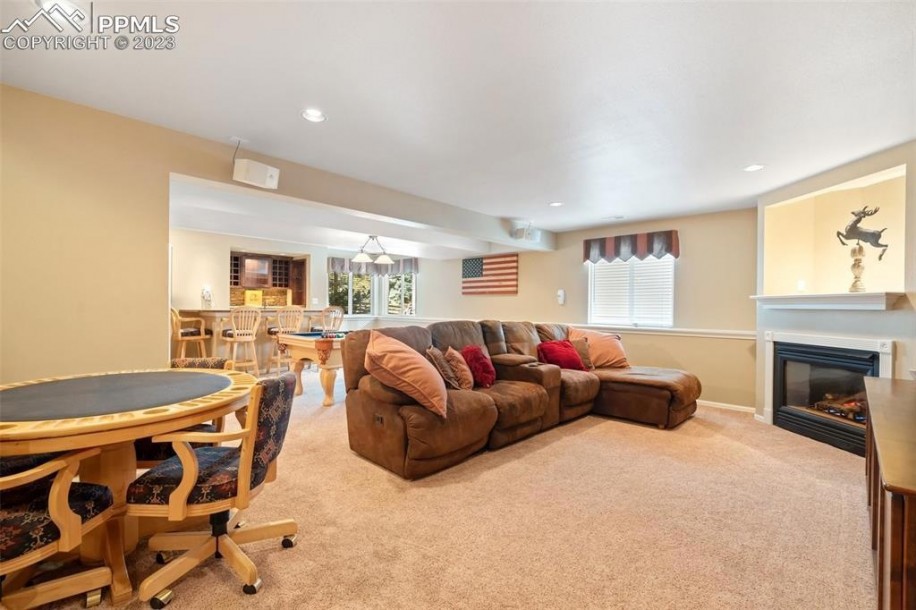 Family house on sale-15