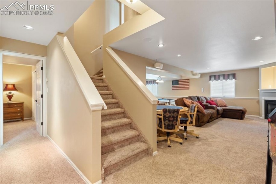 Family house on sale-16