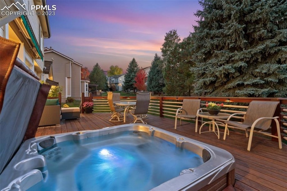 Family house on sale-25