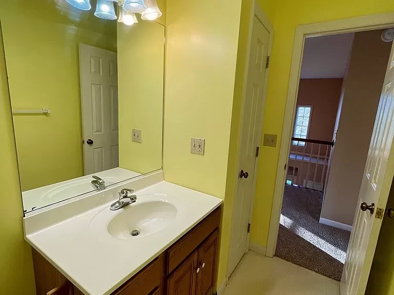 Single family house-22